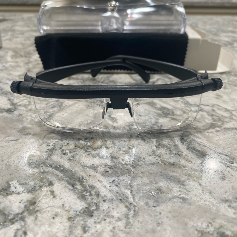 Sleek Unisex Black Self-Adjusting Reading Glasses